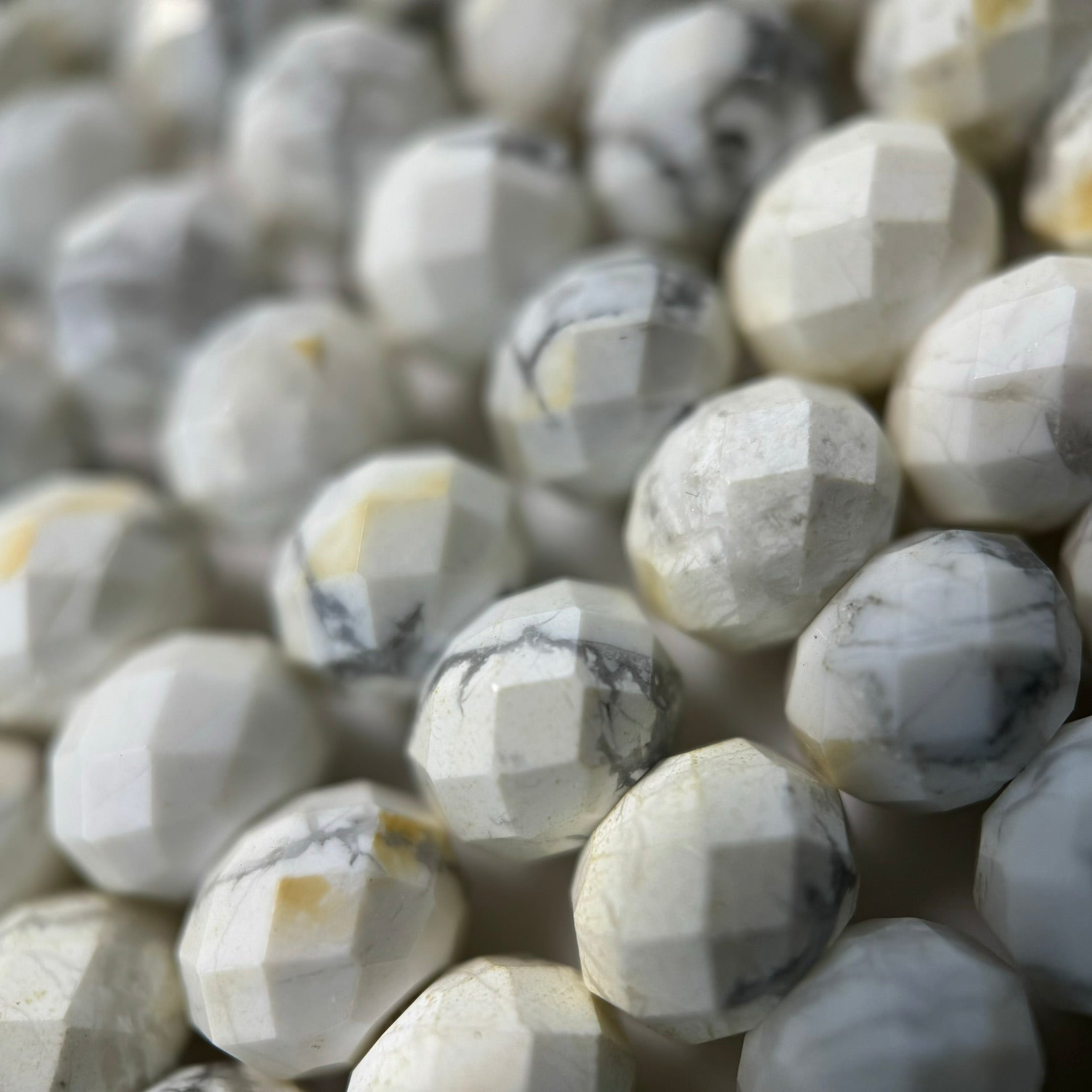 Howlite Faceted Rondelle Beads image 5