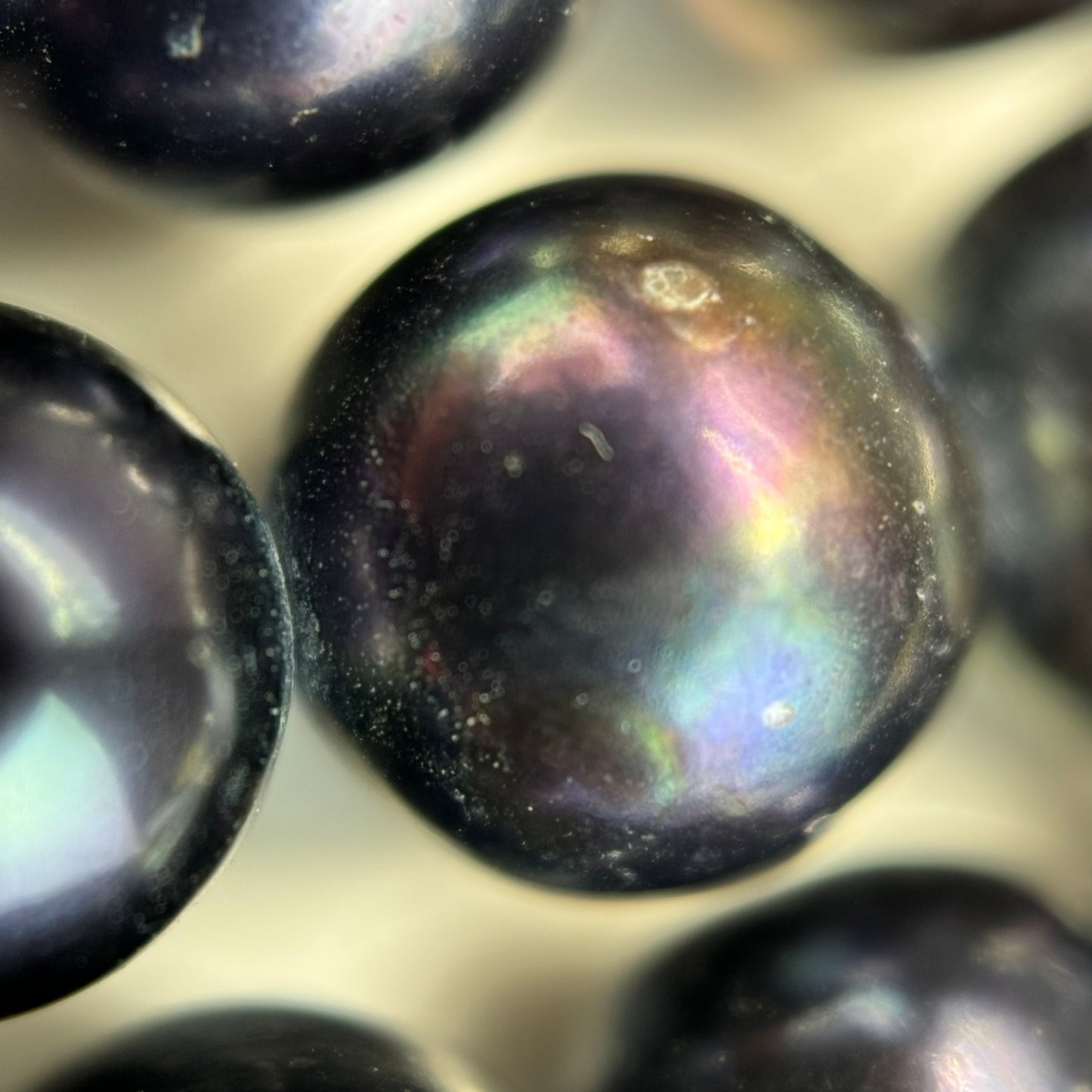 Dyed Black Pearl image 4