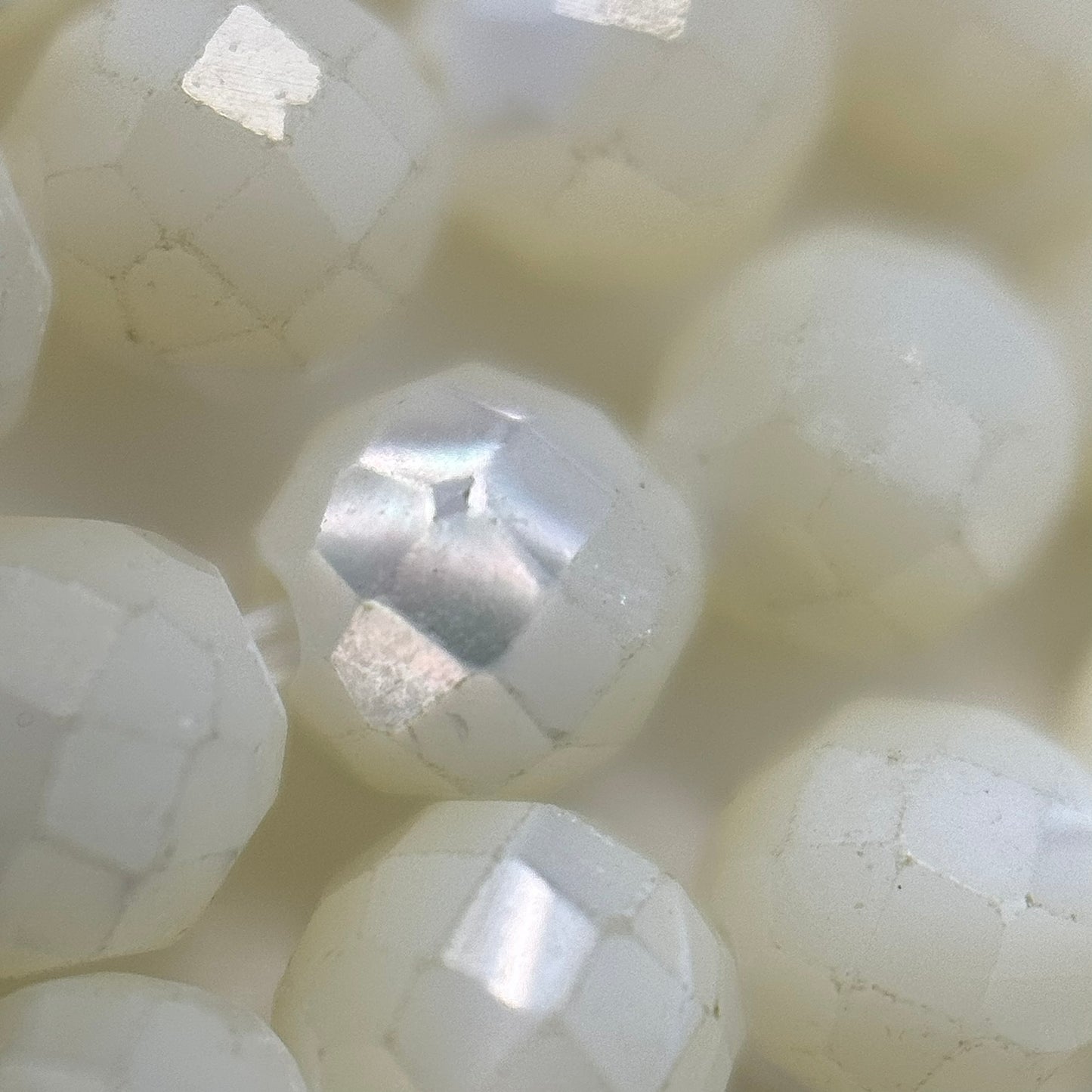 White Mother of Pearls Faceted Round Beads image 6