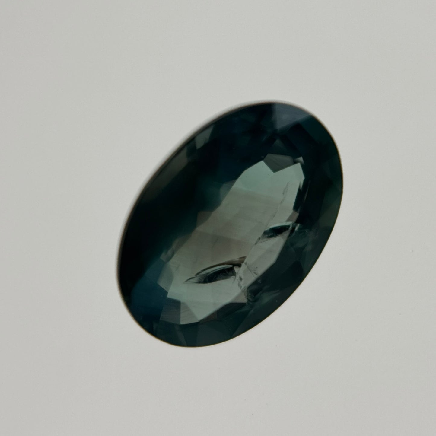 Natural Faceted Loose Alexandrite Gemstone image 3
