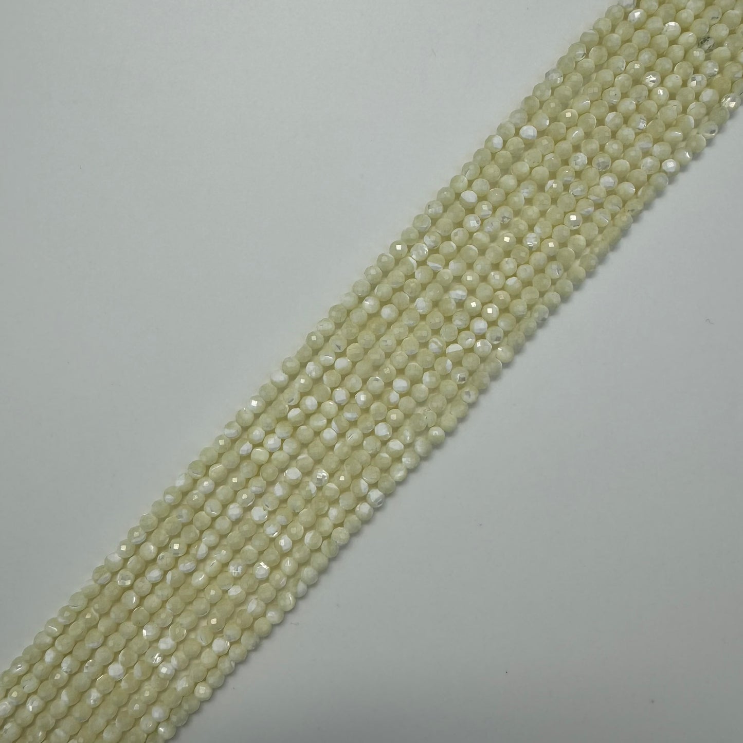 White Mother of Pearls Faceted Round Beads image 5