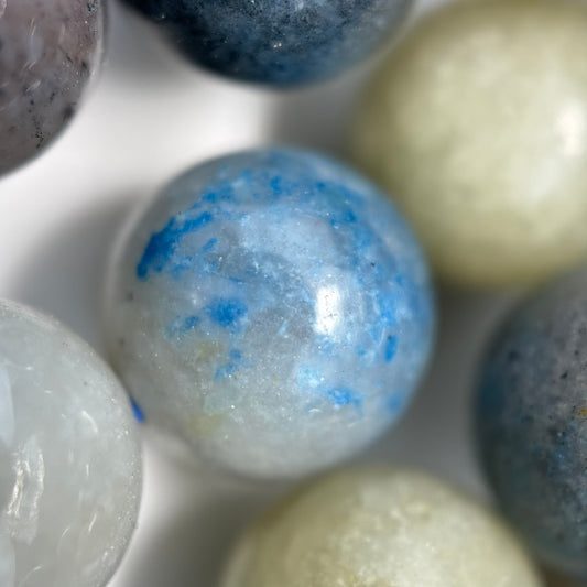 Natural Trolleite Polished Round Beads