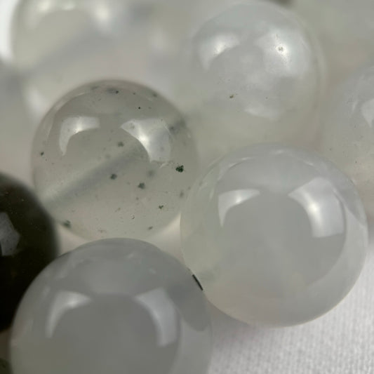 Green Ice Quartz Polished Round Beads