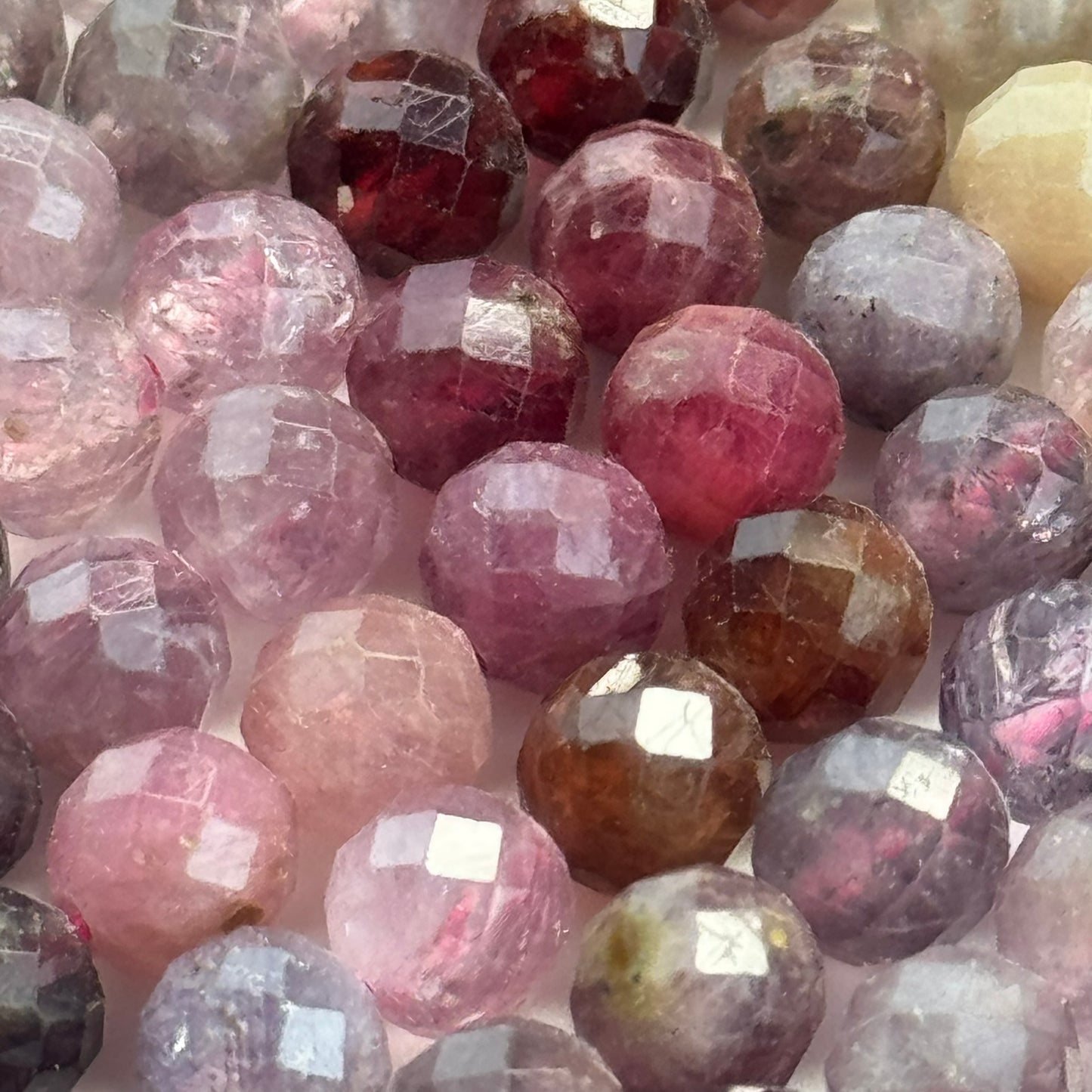Spinel Faceted Round Beads image 8
