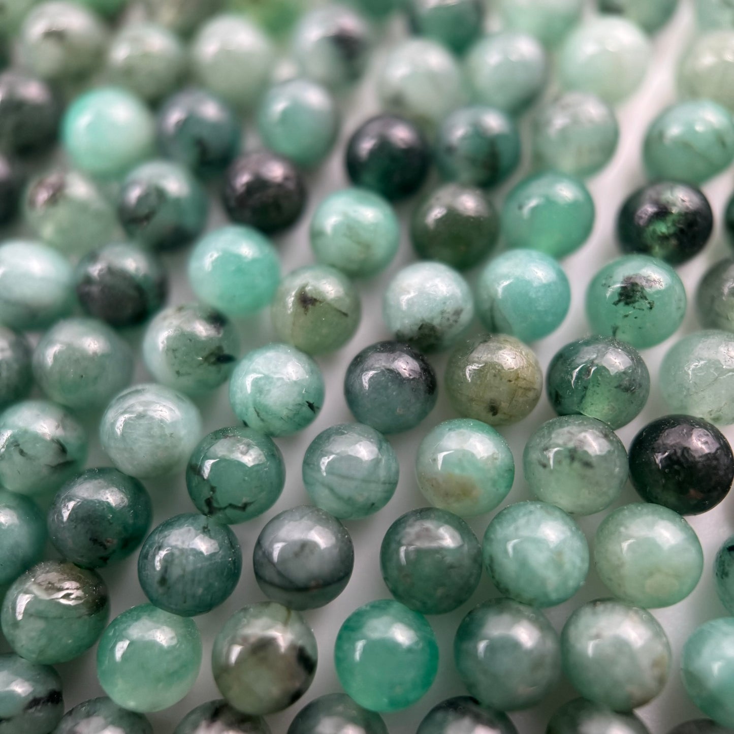 Emerald Polished Round Beads image 3