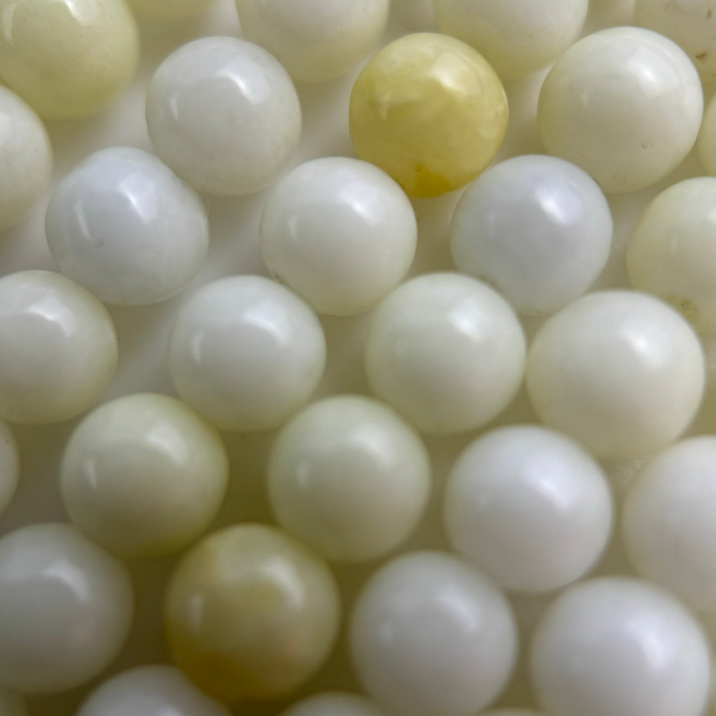 Light Yellow Serpentine Polished Round Beads image 1