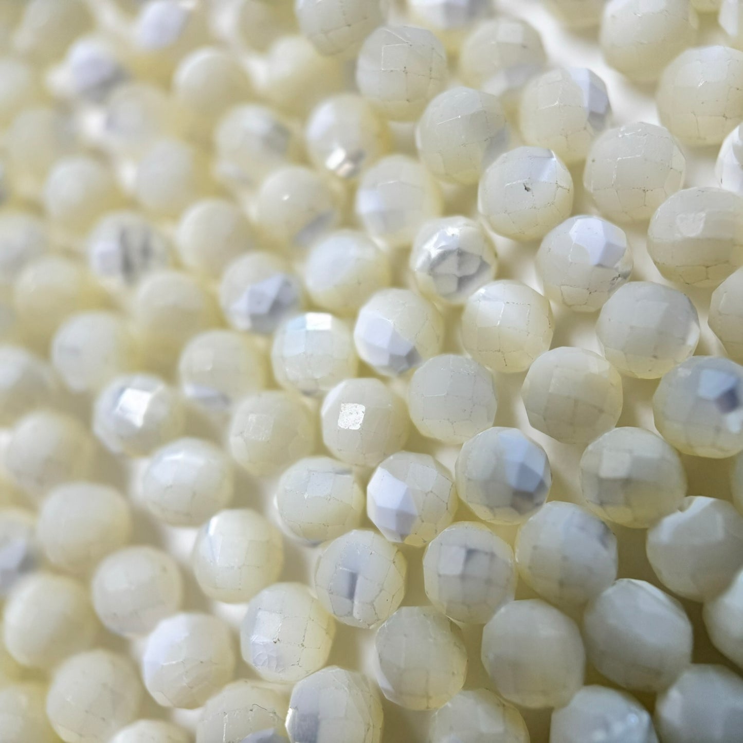 White Mother of Pearls Faceted Round Beads image 2