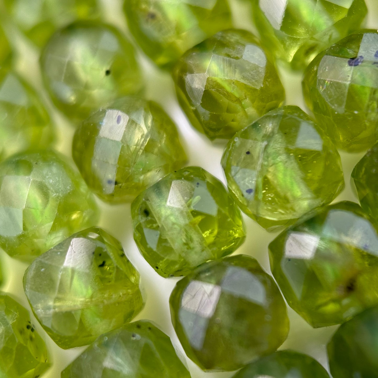 Peridot Square Beads image 4