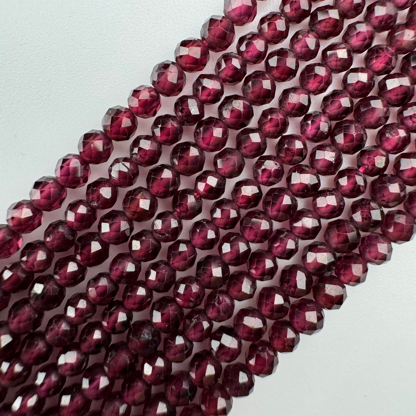 Rhodolite Grape Garnet Faceted Round Beads (15 ¾ inches = 40 cm) image 0