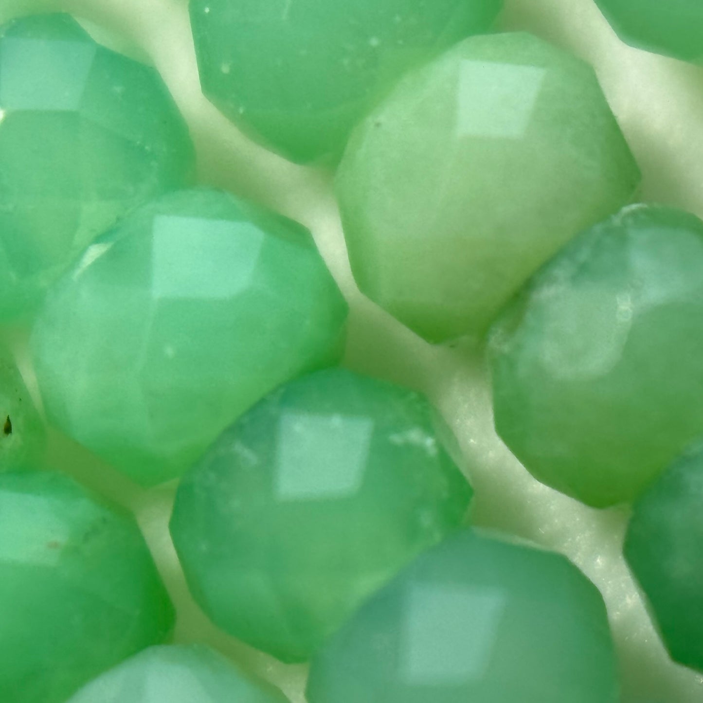 Chrysoprase Beads - Faceted Rondelle - Single Cut