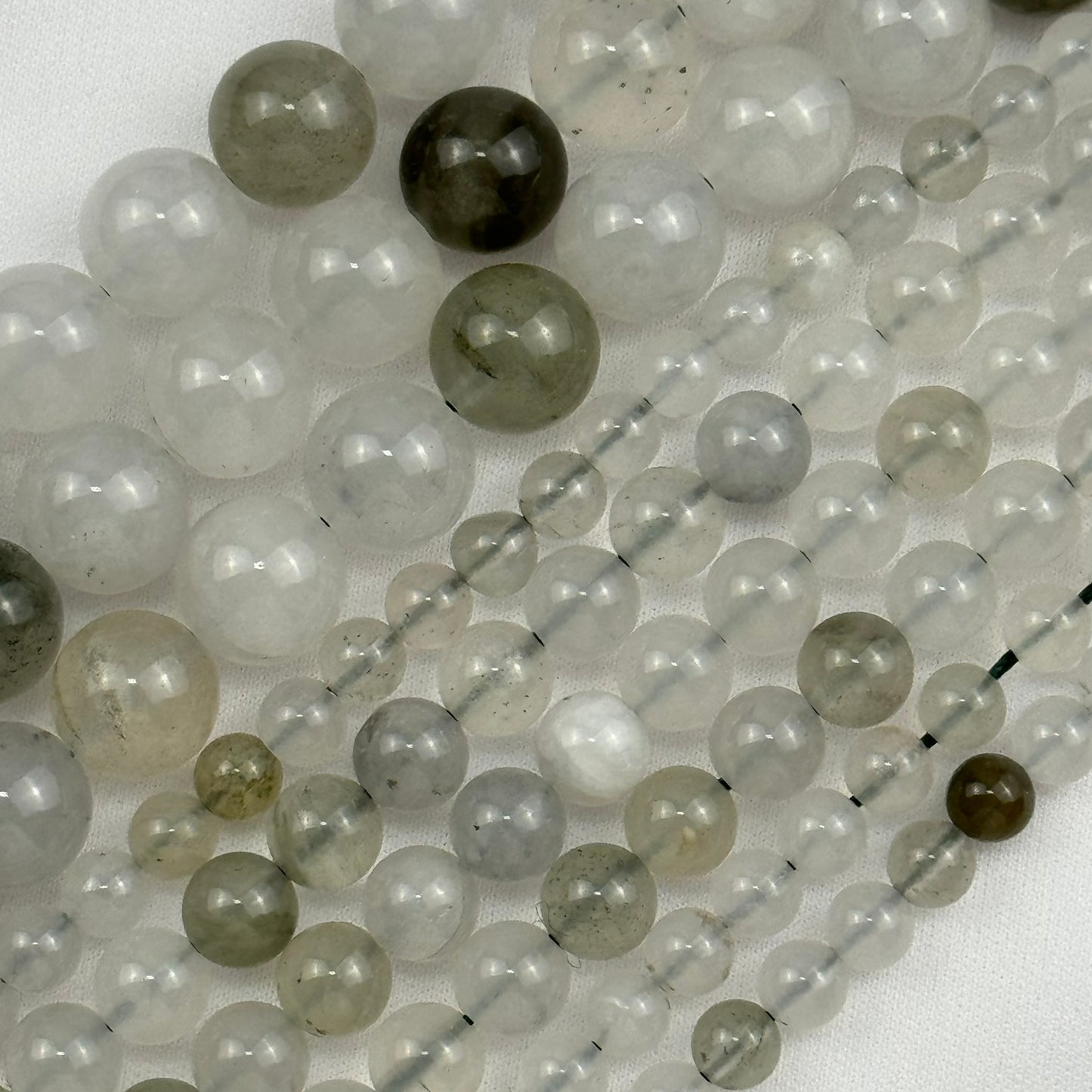 Green Ice Quartz Polished Round Beads image 2