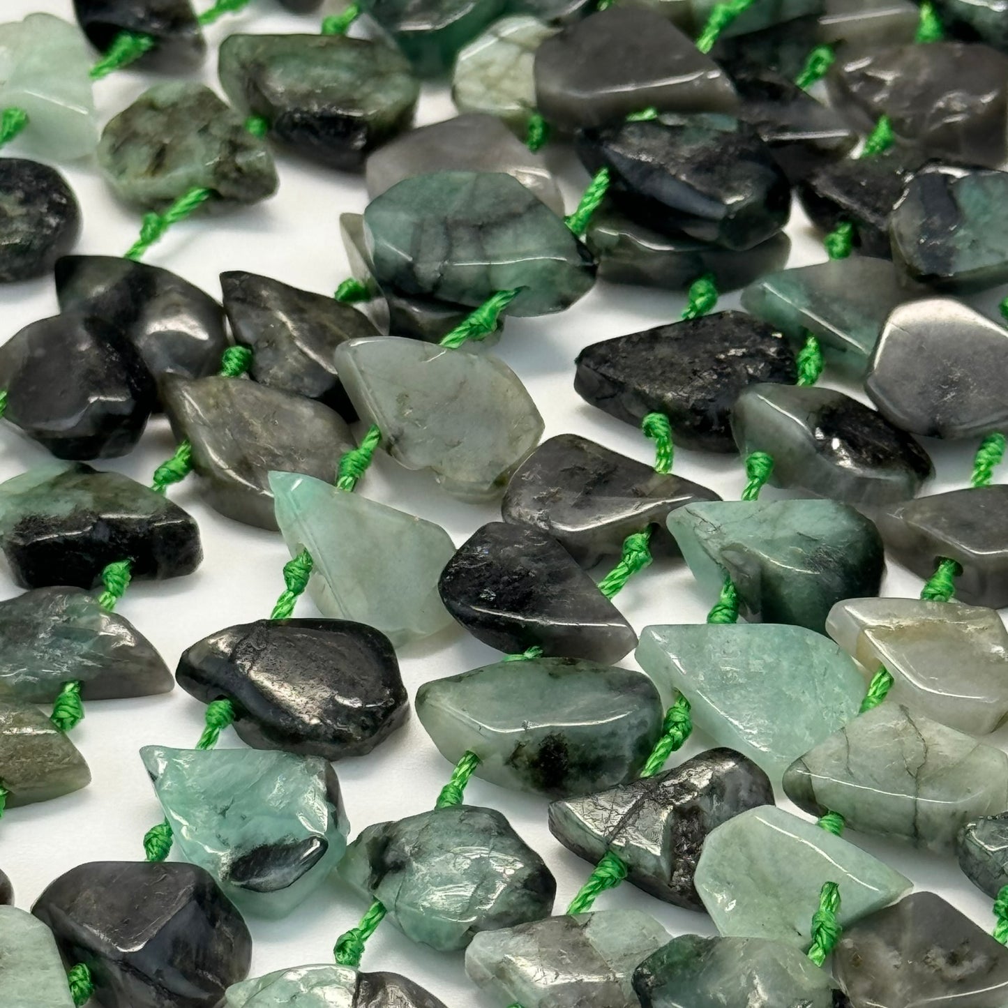 Emerald Pear Shape Side Drill Beads image 6
