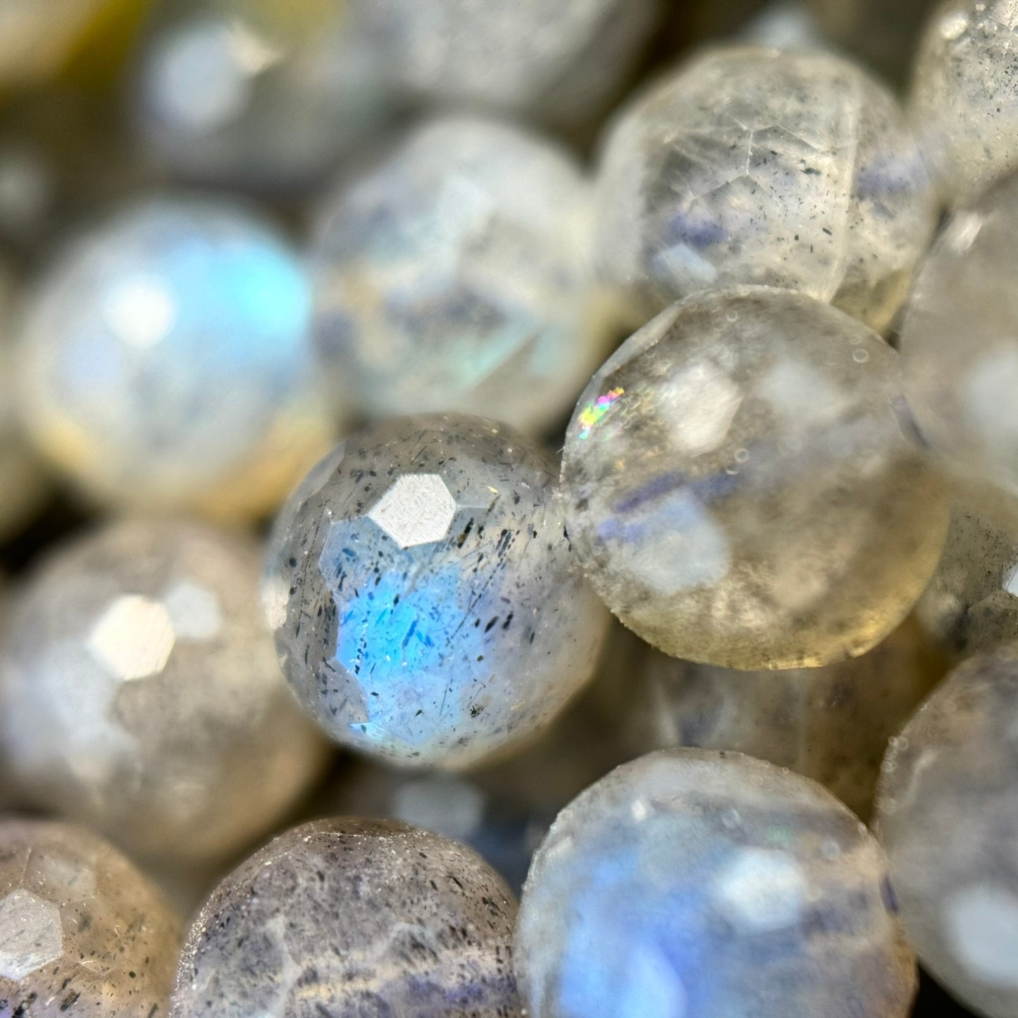 Labradorite Faceted Round Beads image 1