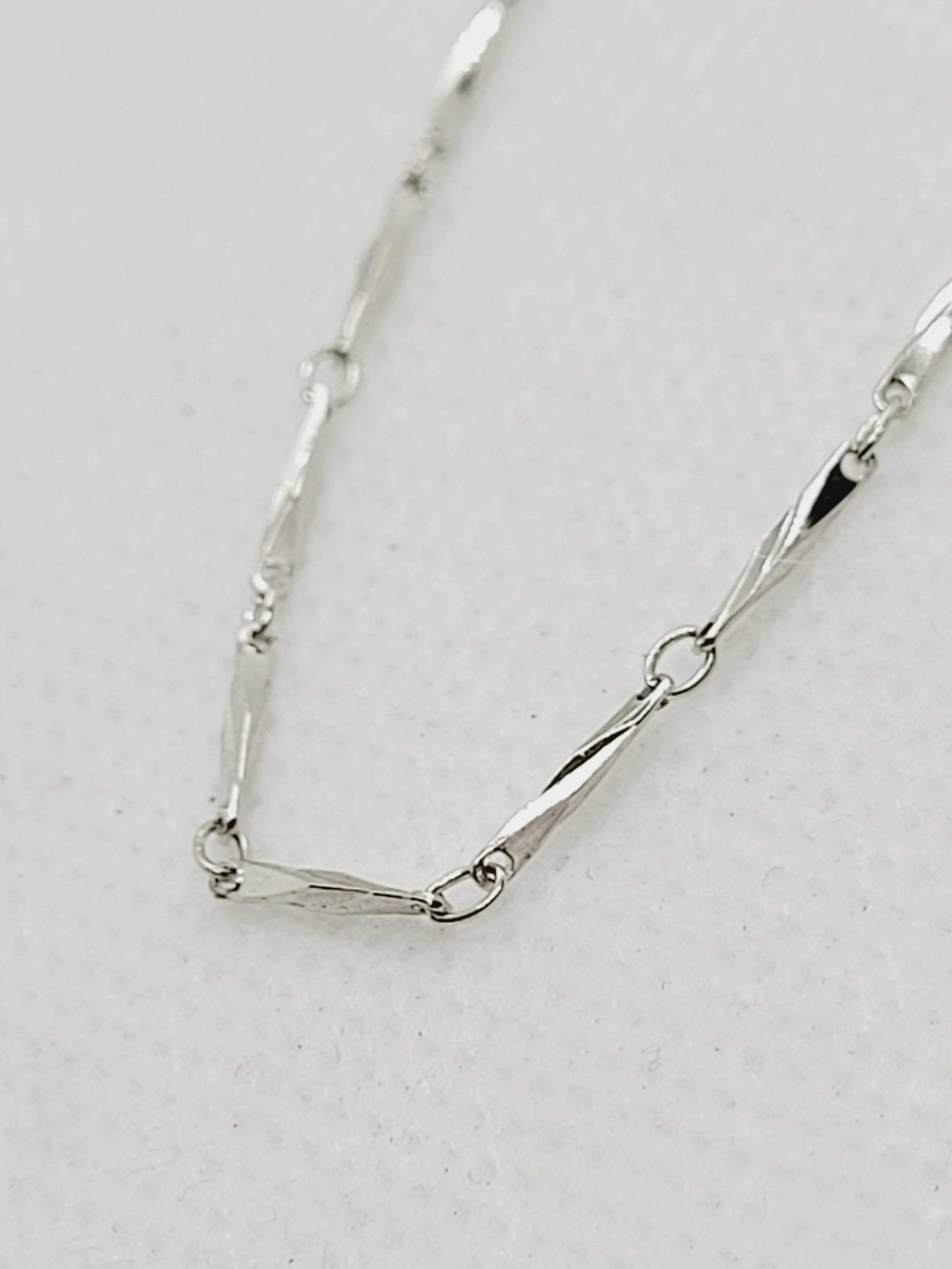 16ÃƒÆ’Ã‚Â¢ÃƒÂ¢Ã¢â‚¬Å¡Ã‚Â¬Ãƒâ€šÃ‚Â 1.5x6mm Twist Chain | 925 Sterling Silver image 0