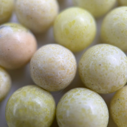 Lemon Serpentine Polished Round Beads image 3