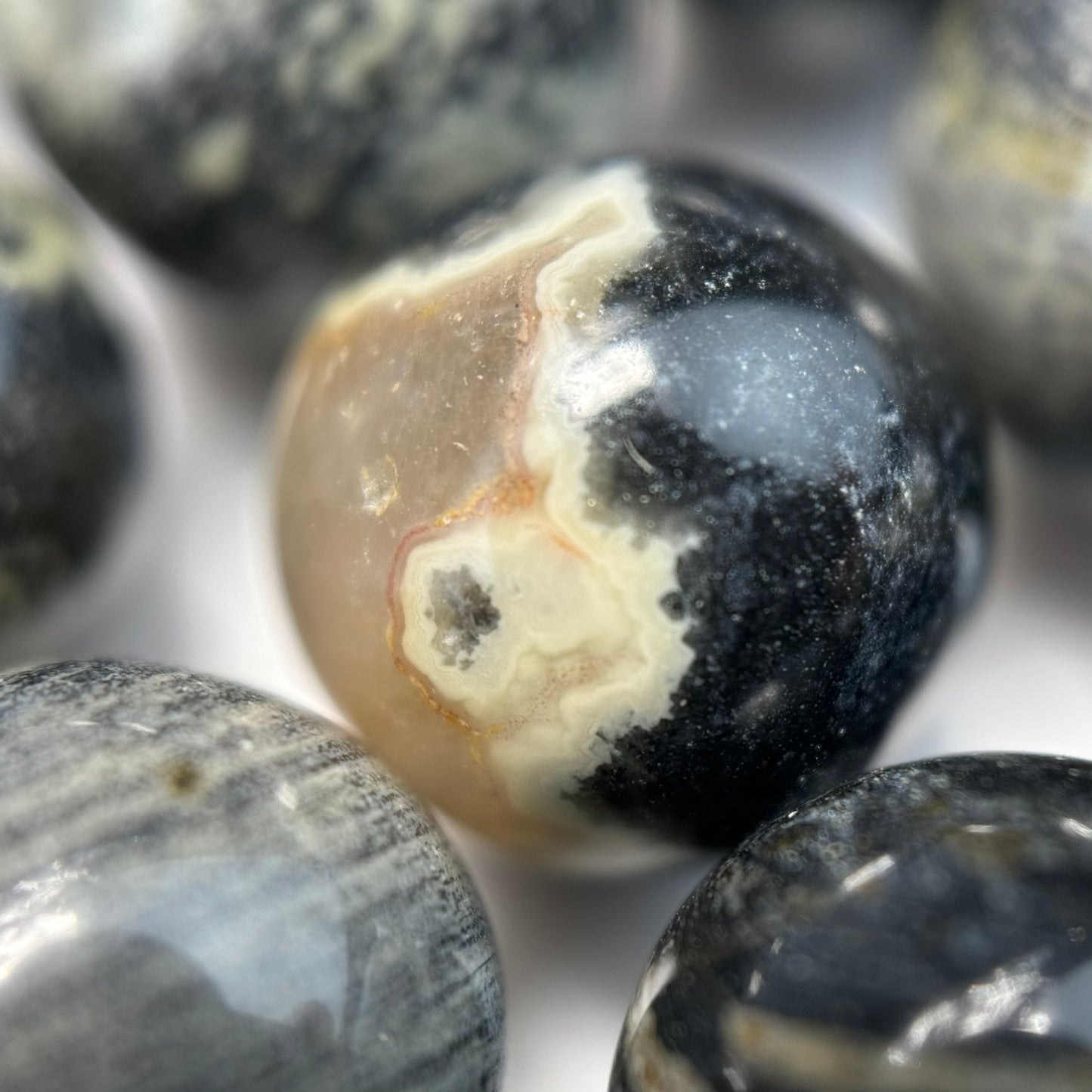 Black Silver Leaf Round Beads image 7