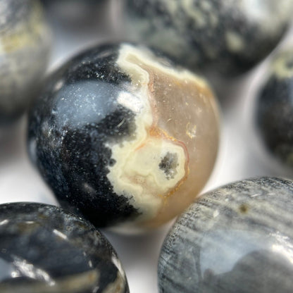 Black Silver Leaf Round Beads image 7