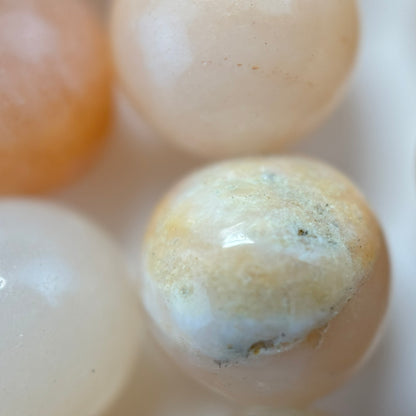 Peach Aventurine Quartz Polished Round Beads image 4