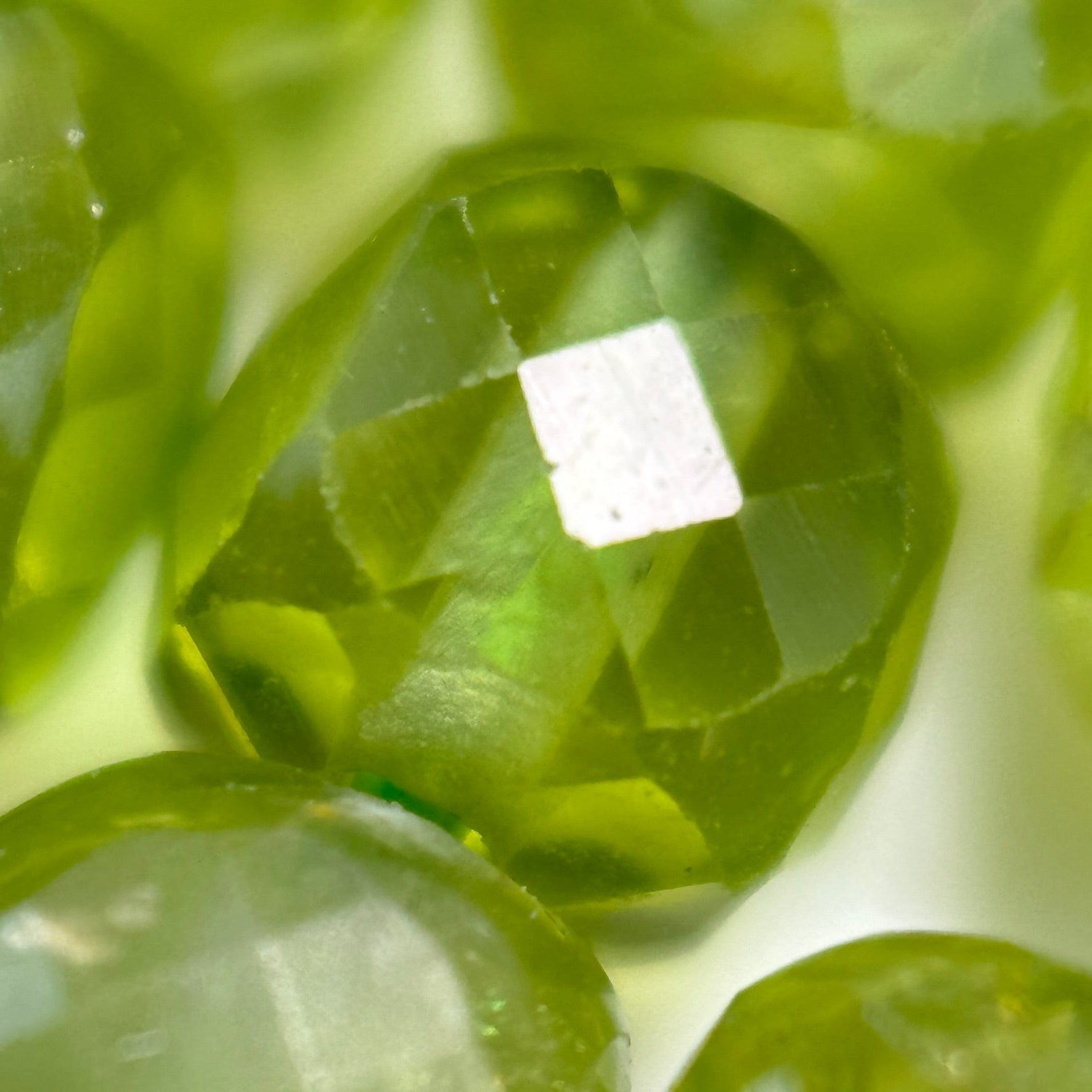 Peridot Square Beads image 2
