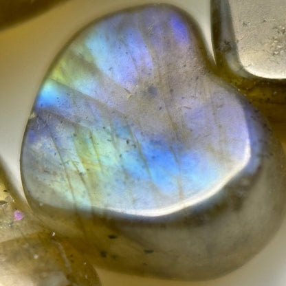 Labradorite Flat Heart Beads image 7