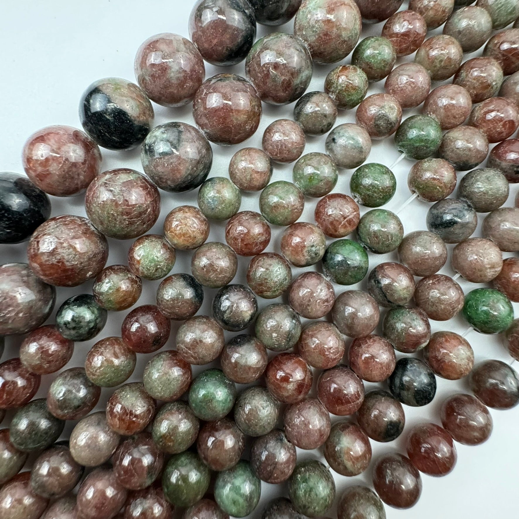 Kashgar Garnet Polished Round Beads image 2