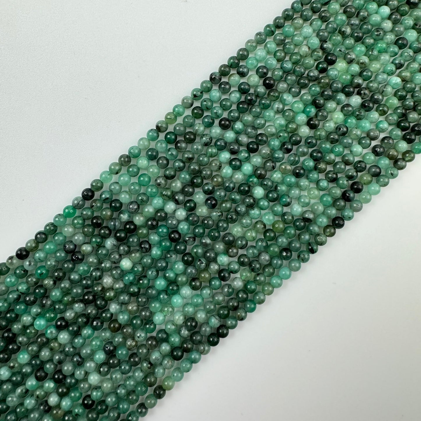 Emerald Polished Round Beads image 2