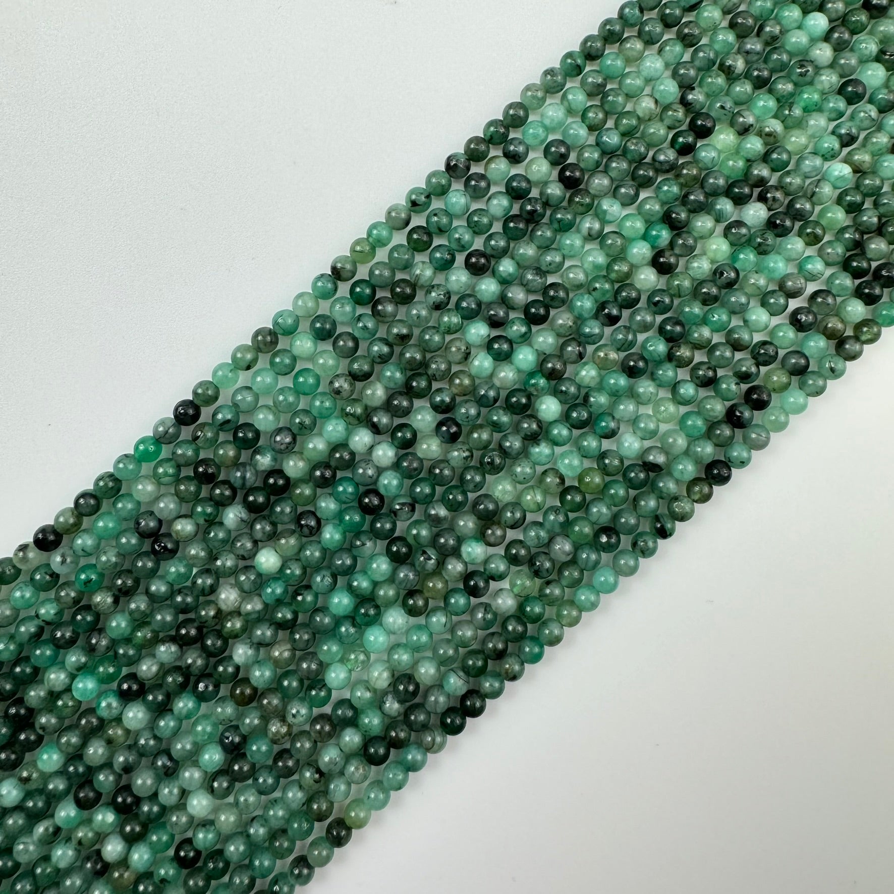 Emerald Polished Round Beads image 2