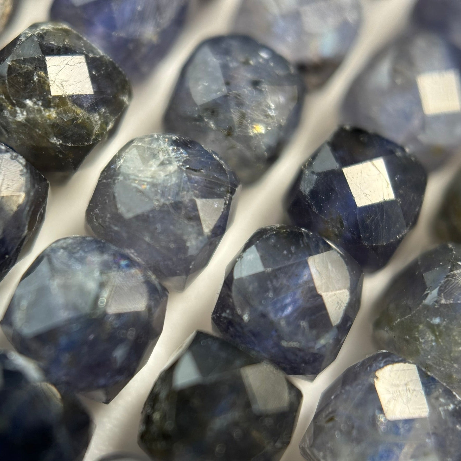 Iolite Square Beads image 7