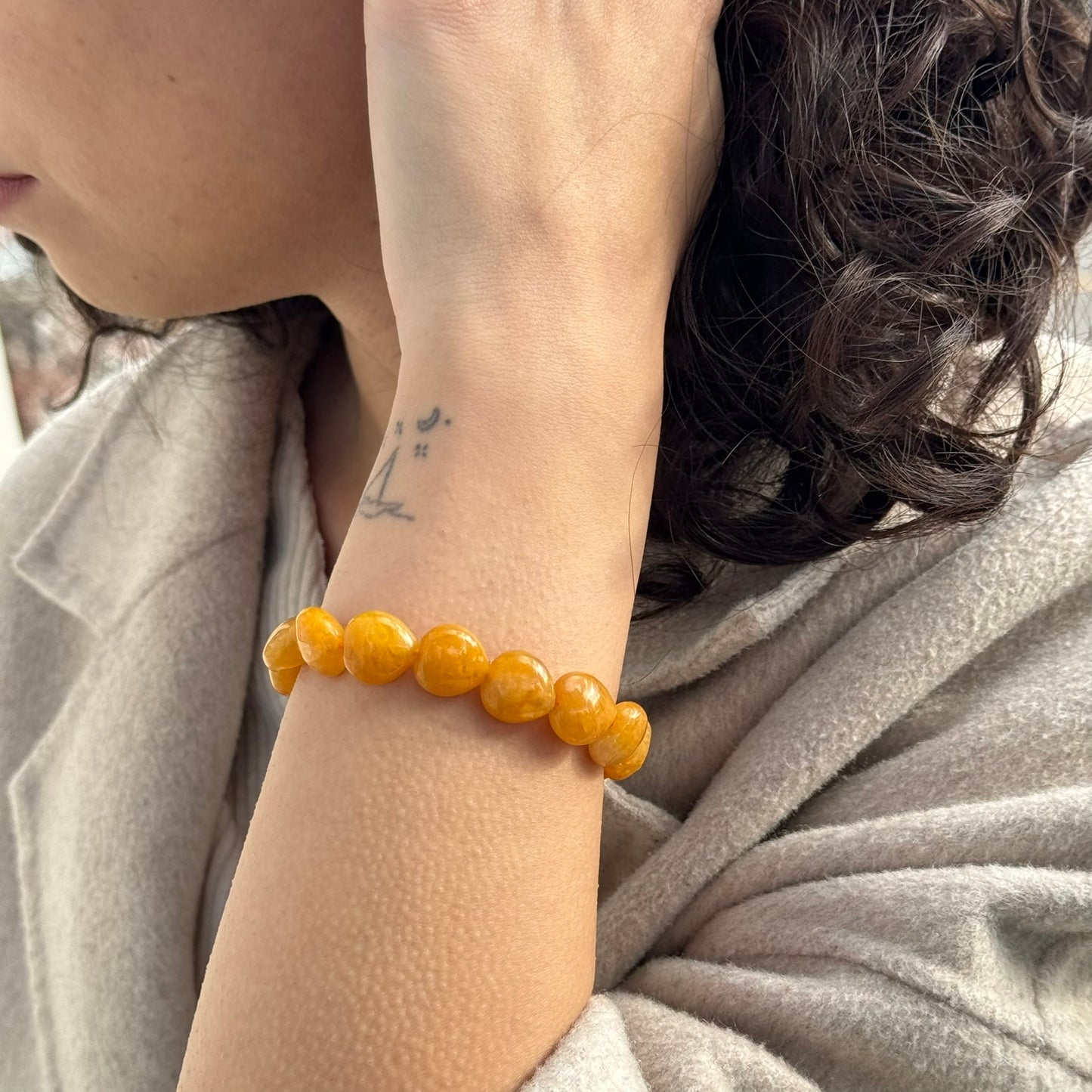 Yellow Quartz Bracelet – Heart-Shaped Natural Gemstone