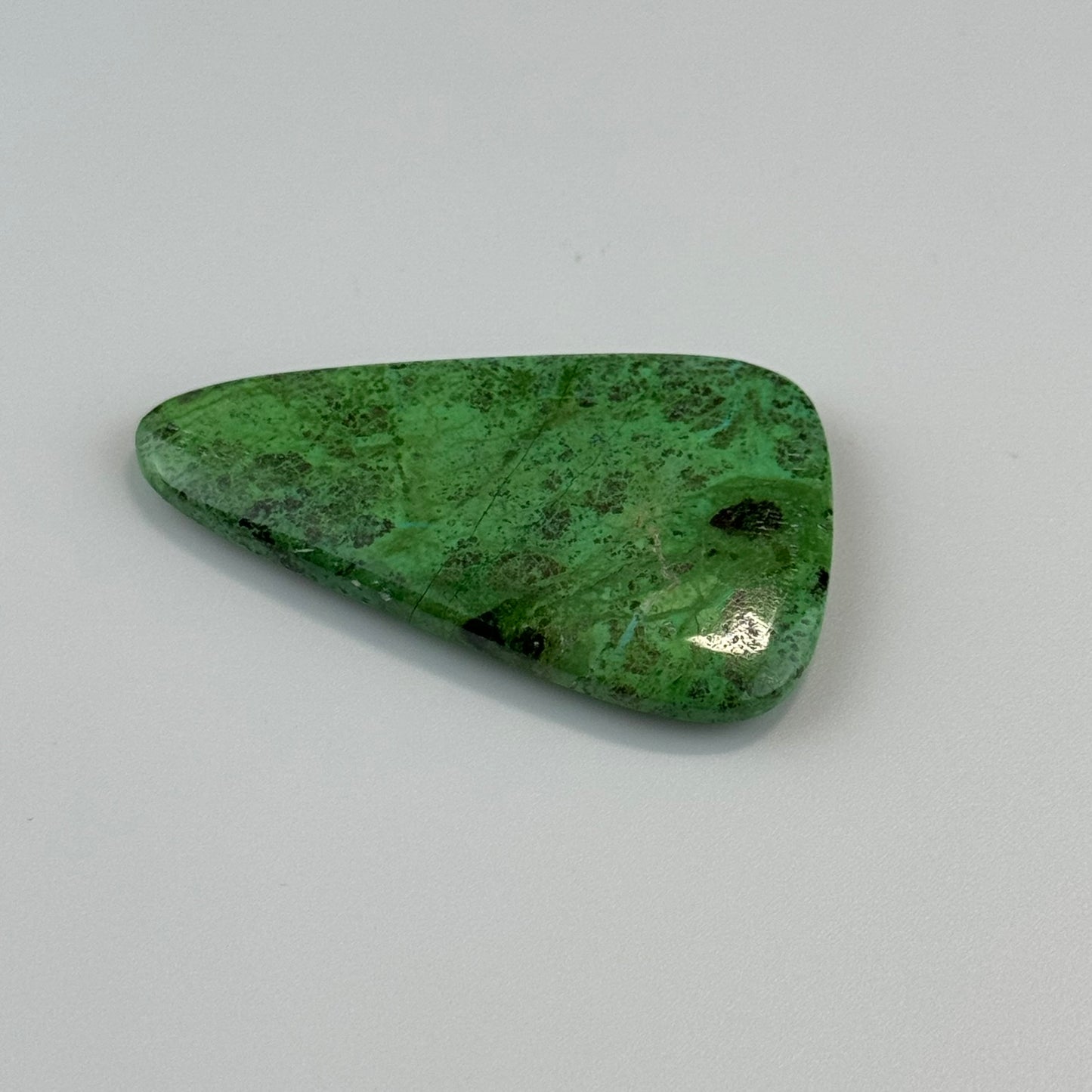 Polished Parrot Wing Jasper – Natural Double-Sided Gem for Jewelry Making