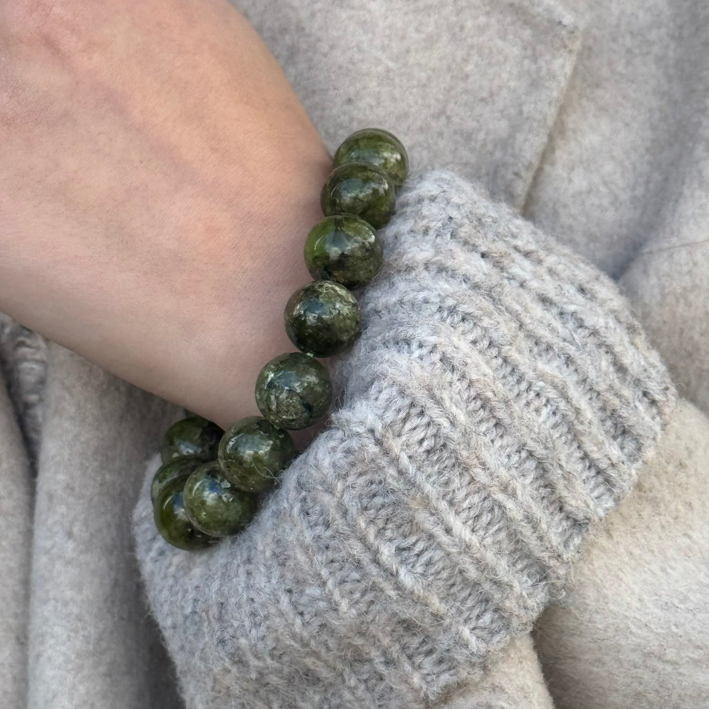 Peridot Bracelet – Natural Green Gemstone Jewelry for Energy & Style - (A Quality)