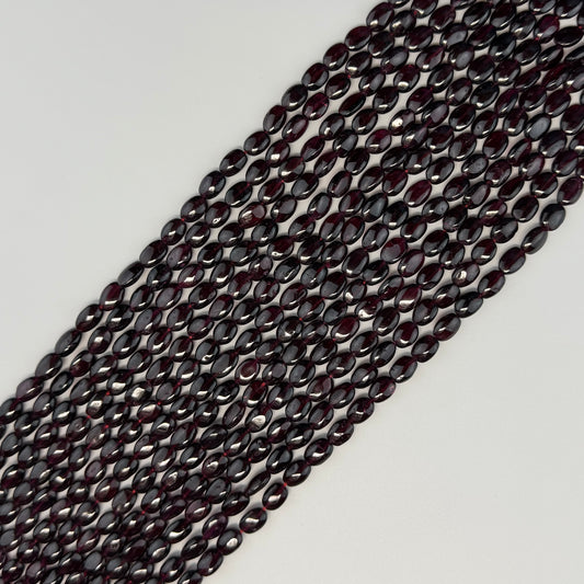 Garnet Polished Oval Gemstone Beads (A Quality)