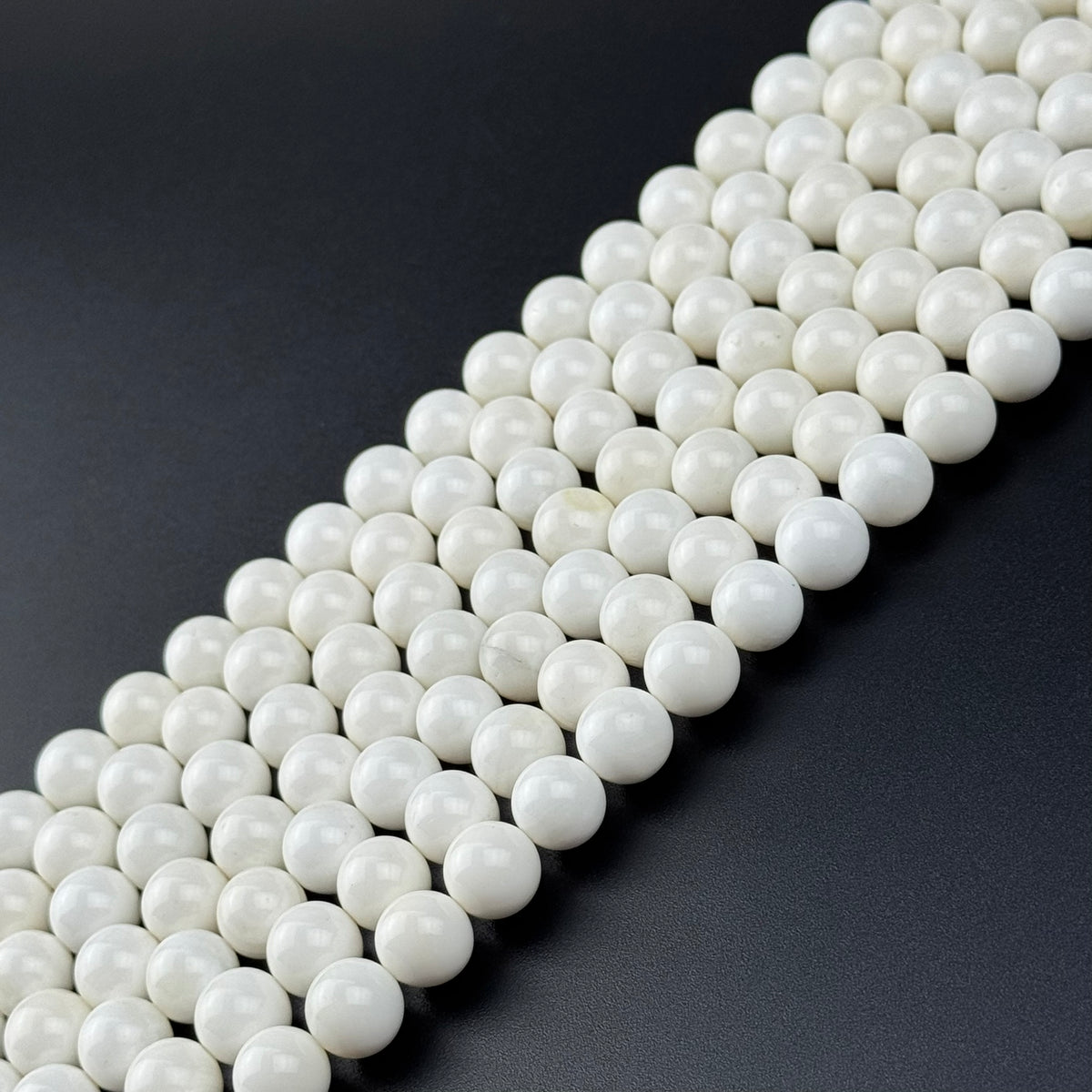 White Shell Mother Of Pearl Polished Round Beads