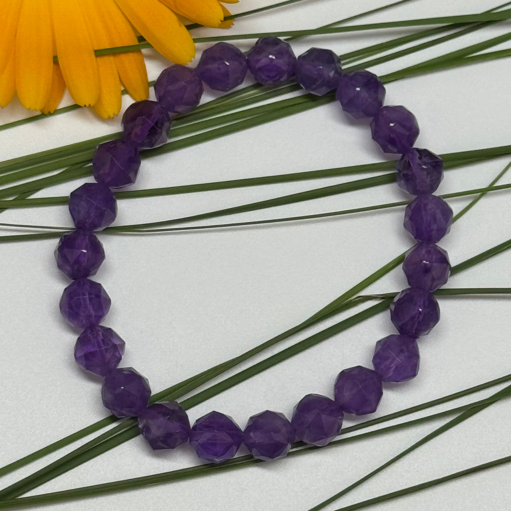 Diamond-Cut Amethyst Beaded Bracelet – Natural Gemstone Accessory - (AAA Quality)