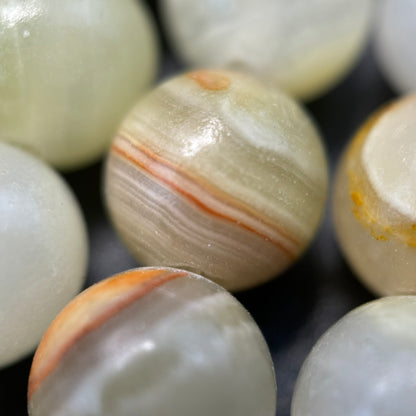 Onyx Stone - Banded Pattern - Round Shape - Polished Finish