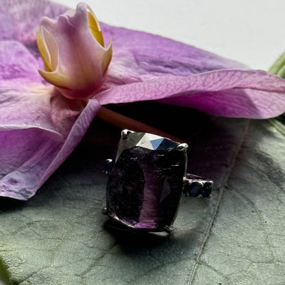 Sacred Seven with Sapphire Ring – 925 Sterling Silver – AAAAA Quality