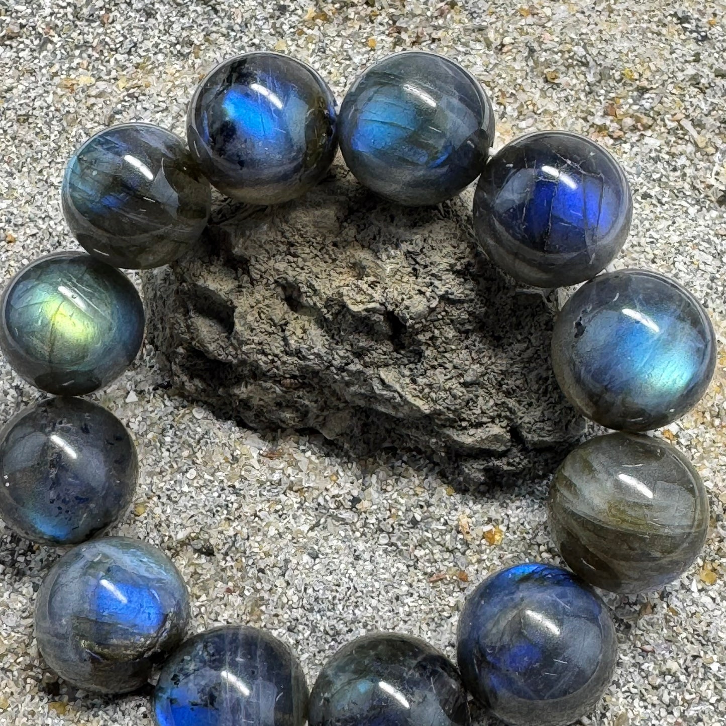 Labradorite Bracelet – Natural Gemstone Jewelry