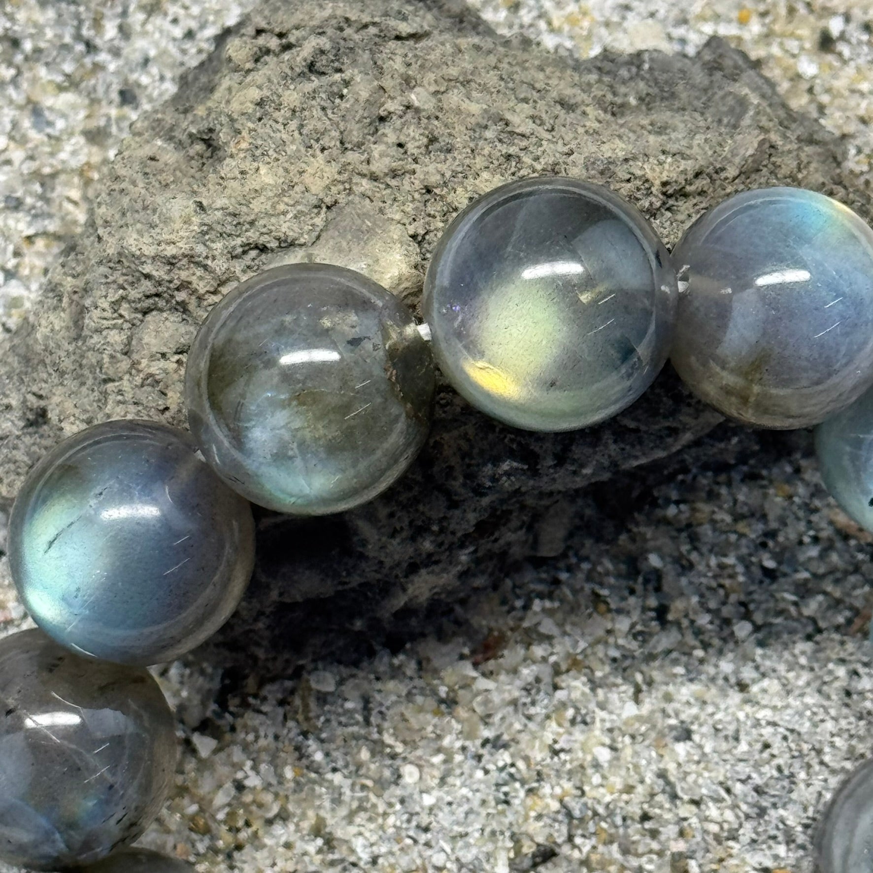 Labradorite Bracelet – Natural Gemstone Jewelry