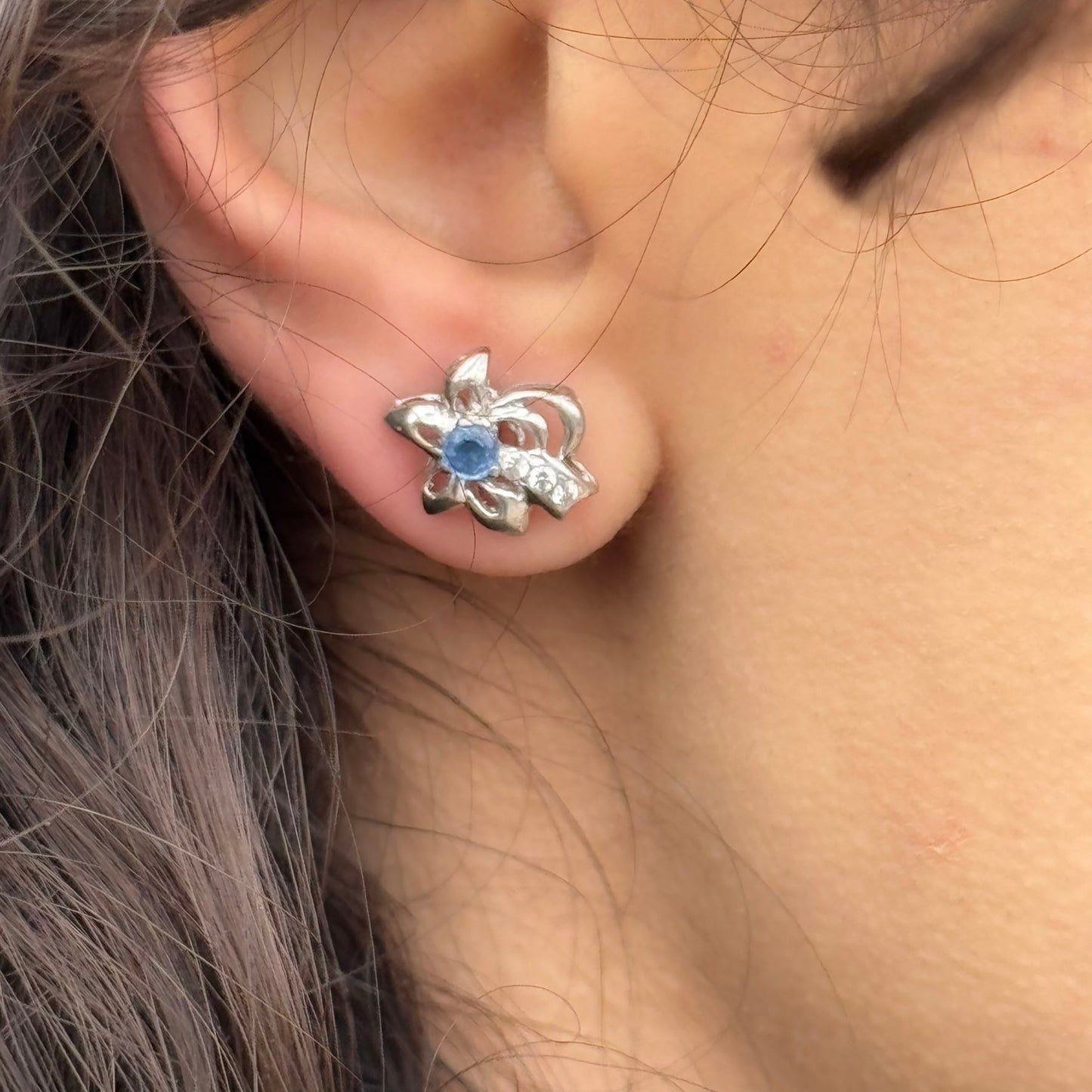 Handmade Flower Shaped Sapphire Earrings in 925 Sterling Silver - Prong Set Style