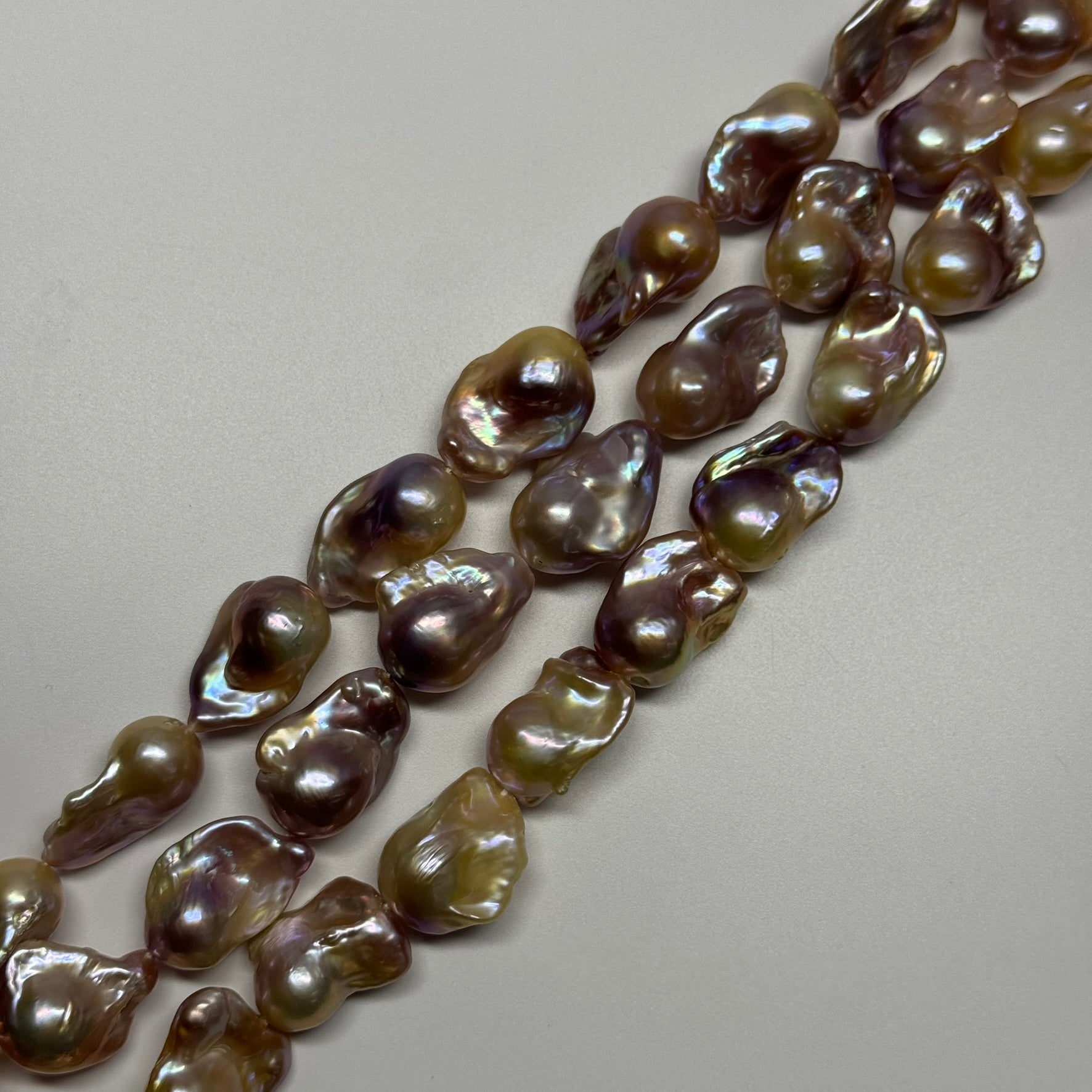 Freshwater Cultured Souffle Pearl - (AAAA Quality)