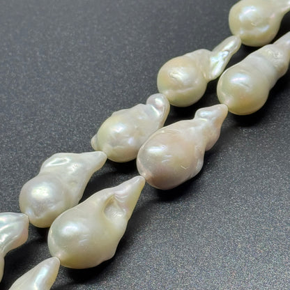 Freshwater Cultured Souffle Pearl - (AAAA Quality)