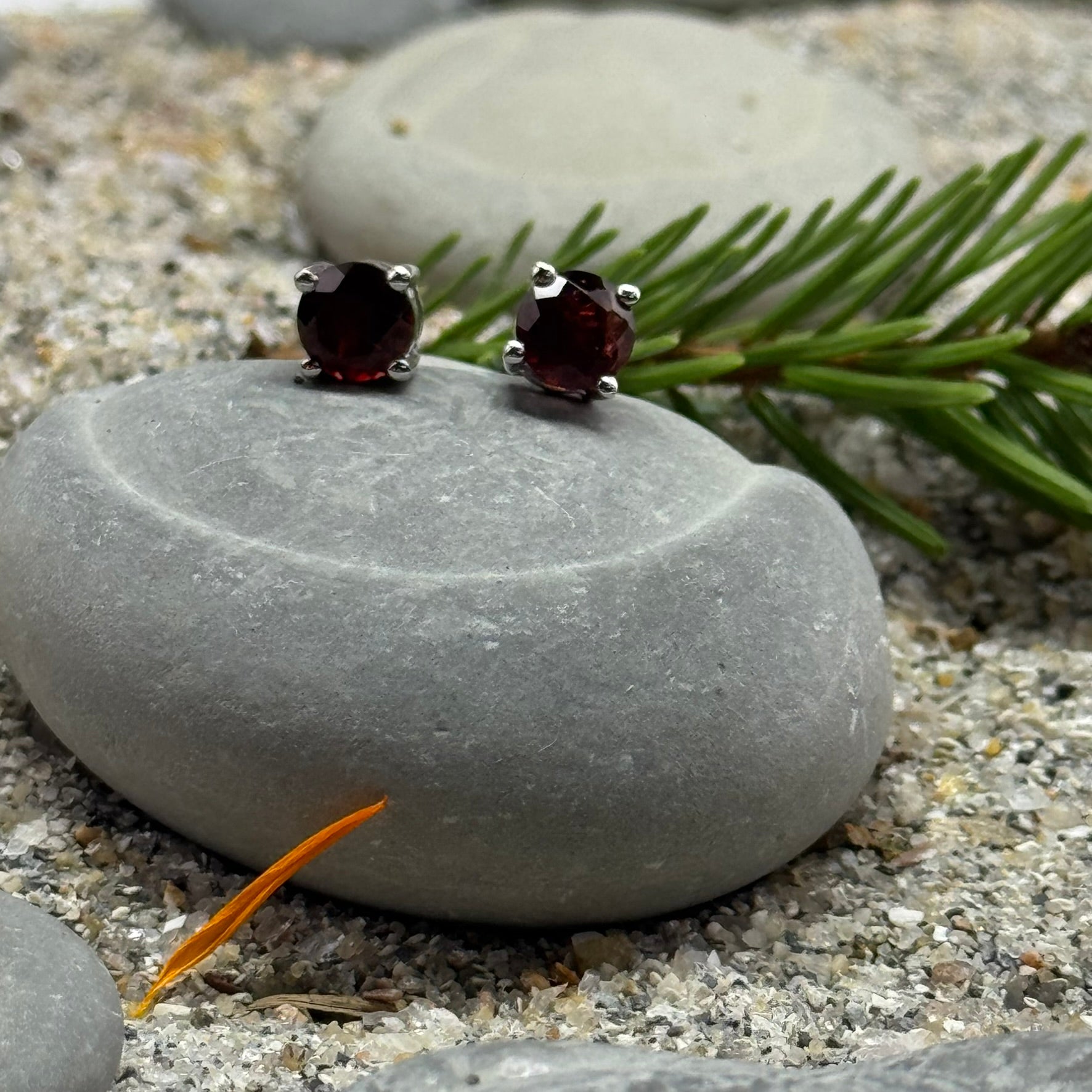 Handmade Round Garnet Earrings in 925 Sterling Silver - Prong Set Style