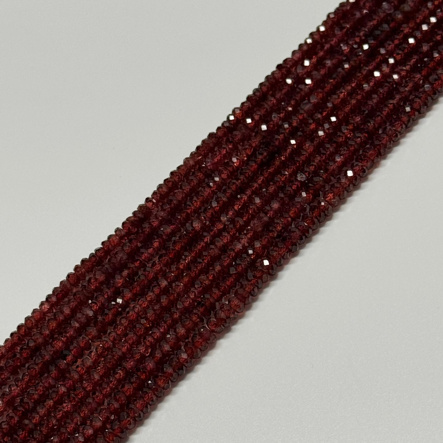 Mozambique Faceted Garnet Gemstone Beads - Rondelle Shape