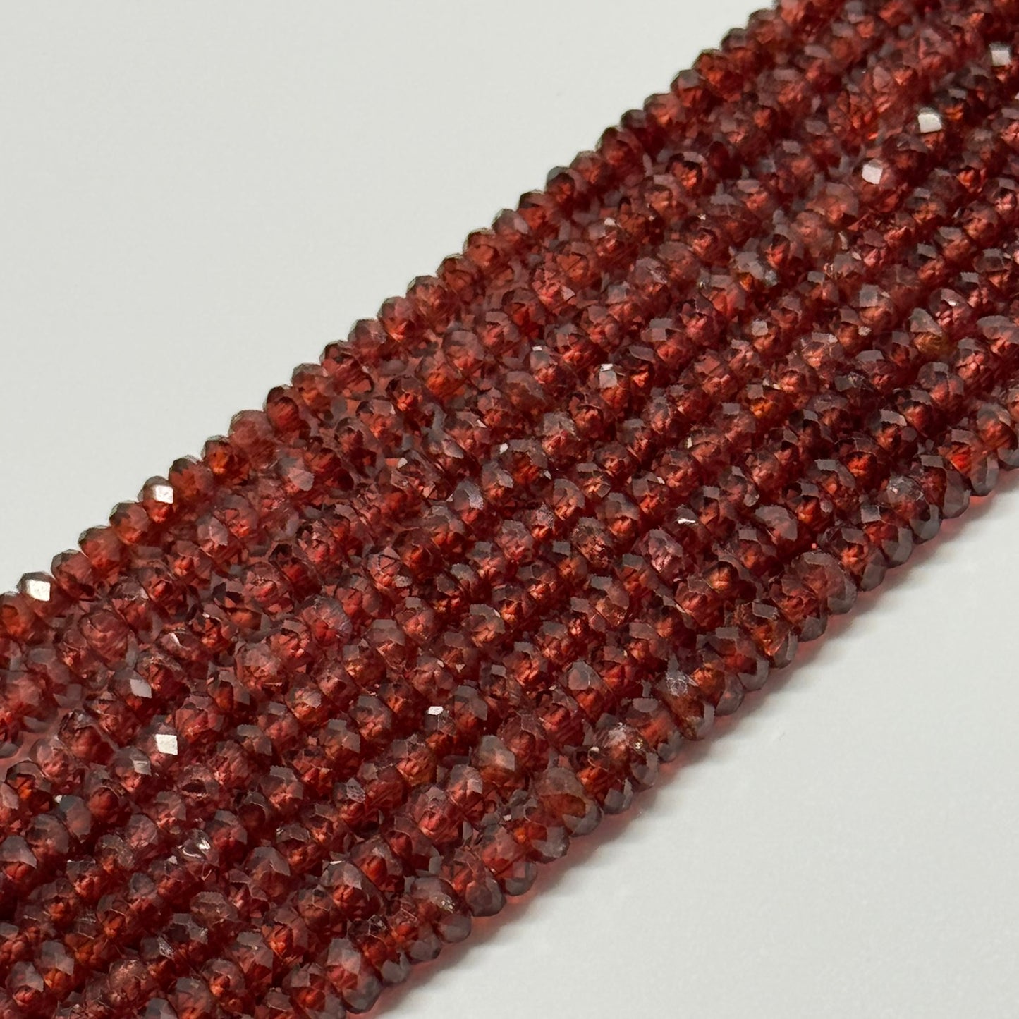 Mozambique Faceted Garnet Gemstone Beads - Rondelle Shape
