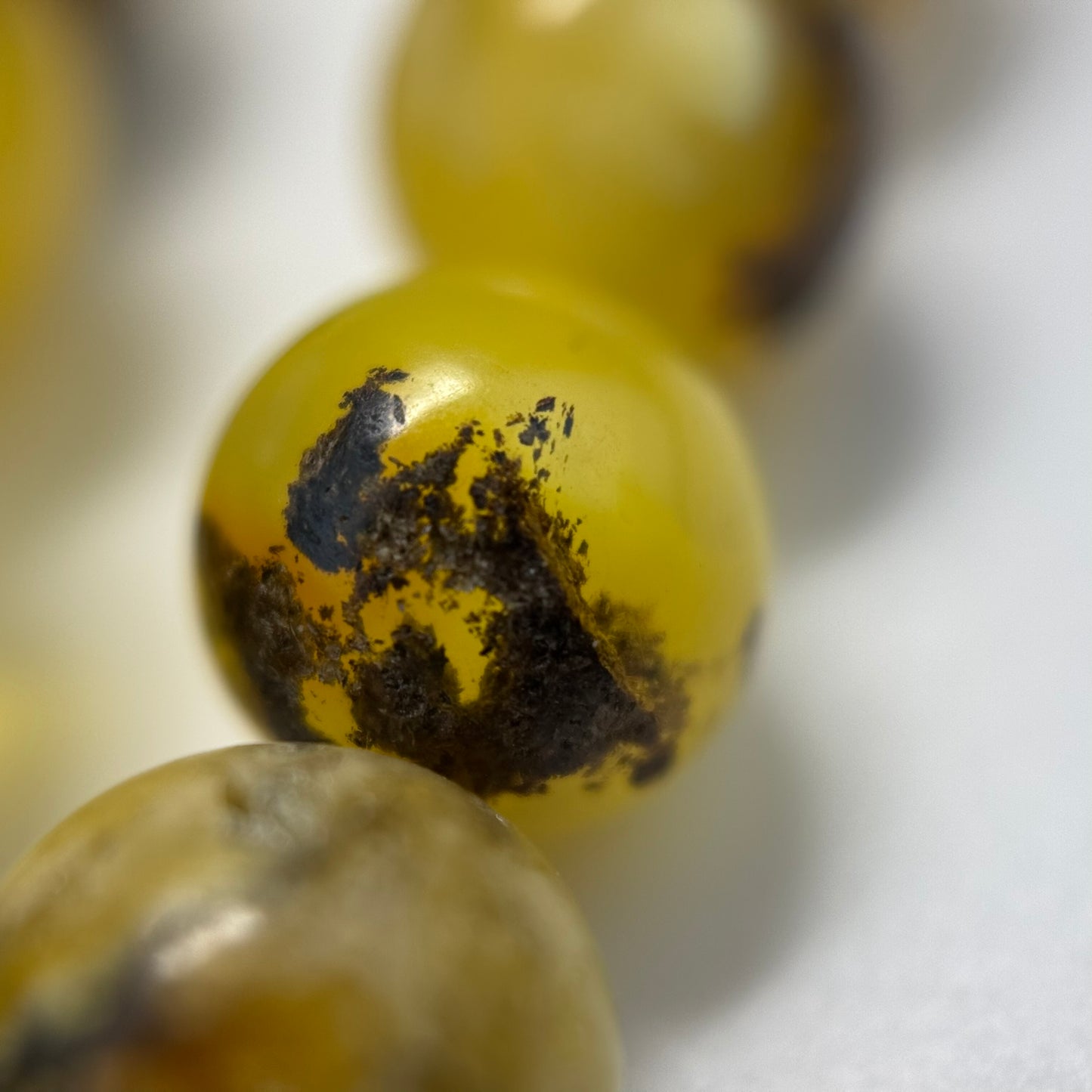Amber Polished Round Beads (AA Quality)