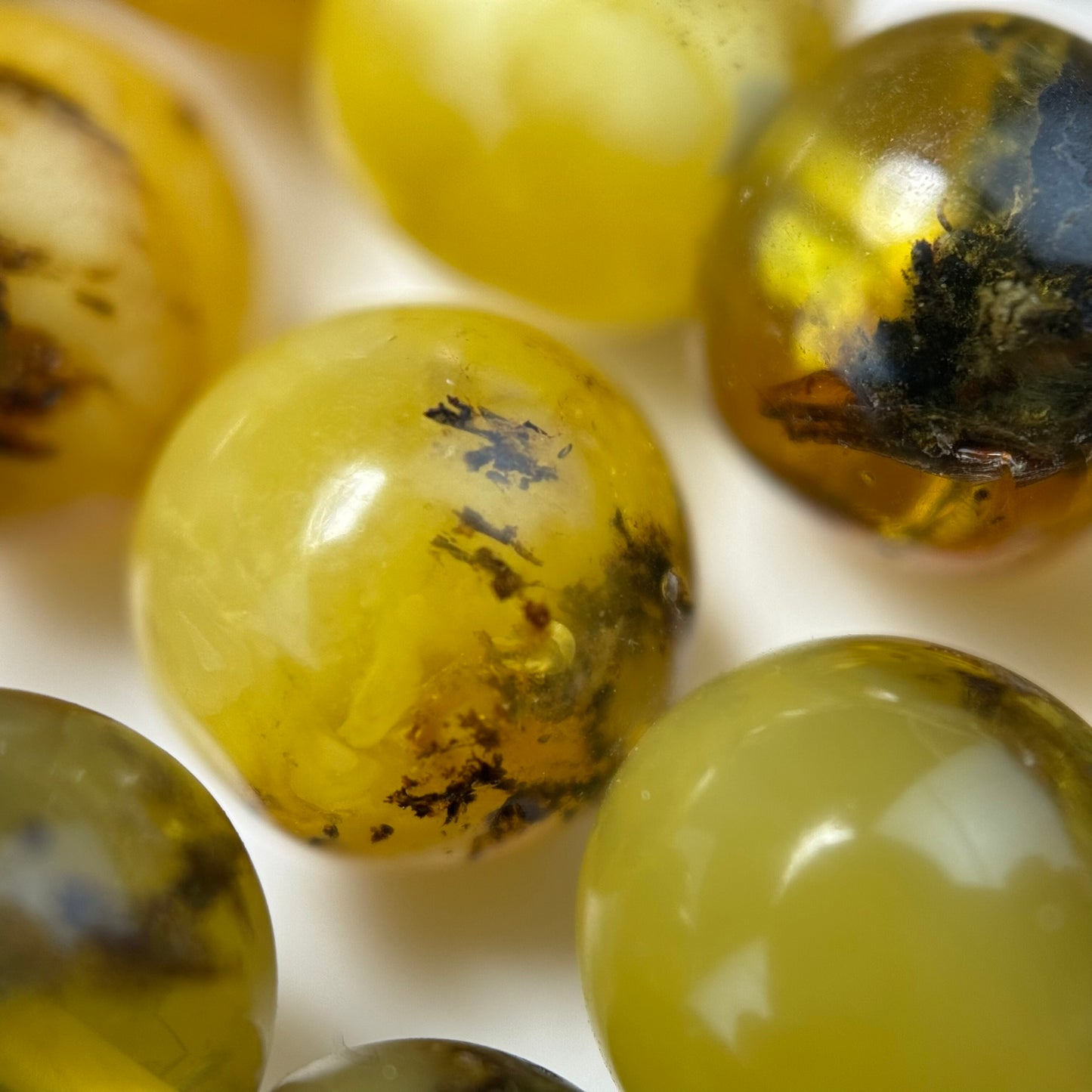 Amber Polished Round Beads (AA Quality)