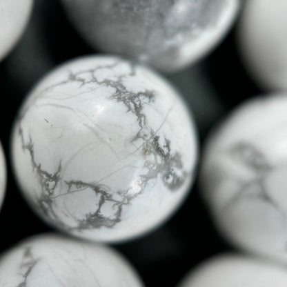 Howlite Beads White Polished Round (AA Quality)