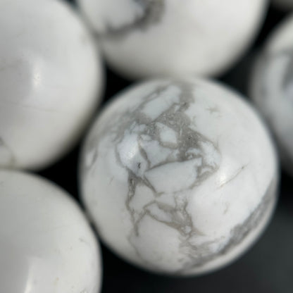 Howlite Beads White Polished Round (AA Quality)