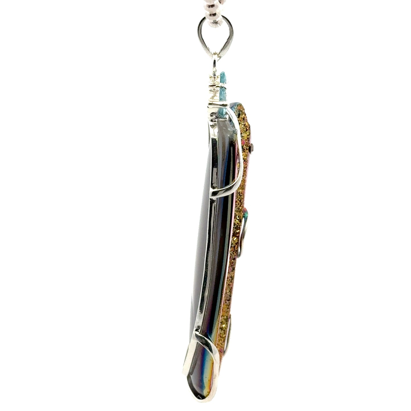 Titanium-Coated Druzy Pendant with Three Blue Zircons