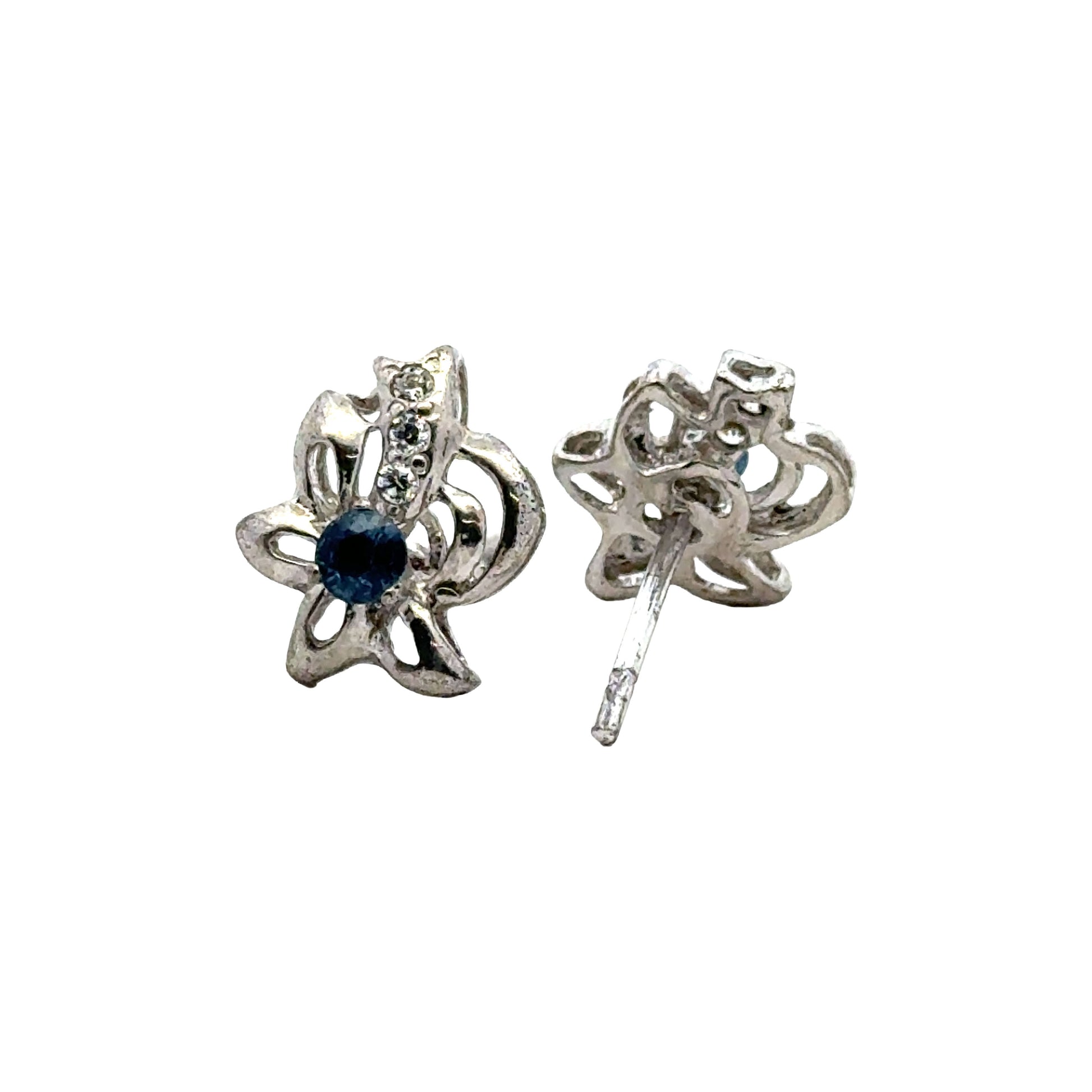 Handmade Flower Shaped Sapphire Earrings in 925 Sterling Silver - Prong Set Style